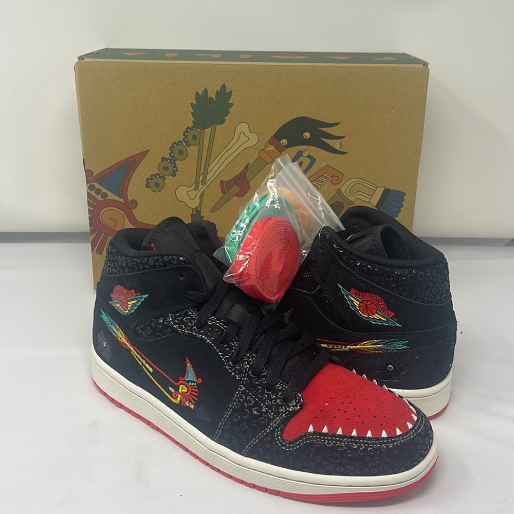 ✨ Brand new DS 100% authentic AIR JORDAN 1 MID SE GS SIEMPRE FAMILIA sz 9